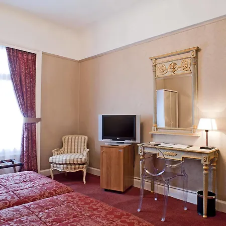 Отель Grand Bellevue - Grand Place Лилль