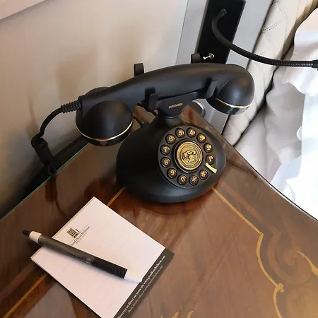 格兰德贝尔维尤 - 大广场酒店 4*