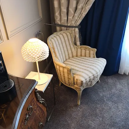 호텔 Grand Bellevue - Grand Place 4*